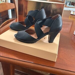 Black dress shoes by L’AmourDesPieds